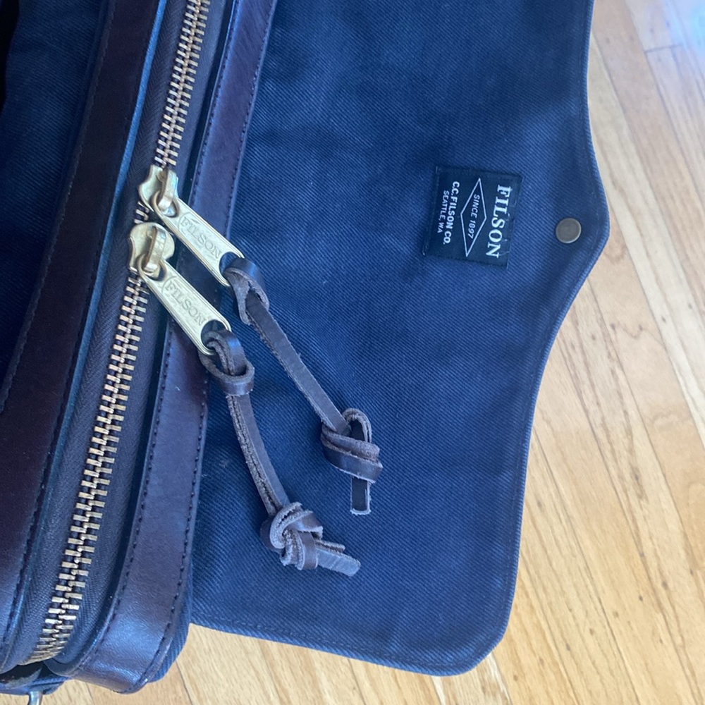 Filson Rugged Twill Original Briefcase RN39126 - Picture 4 of 6